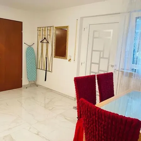 Apartmán Apt. Sims Bei Stuttgart Flughafen/metzingen 2-6 Person