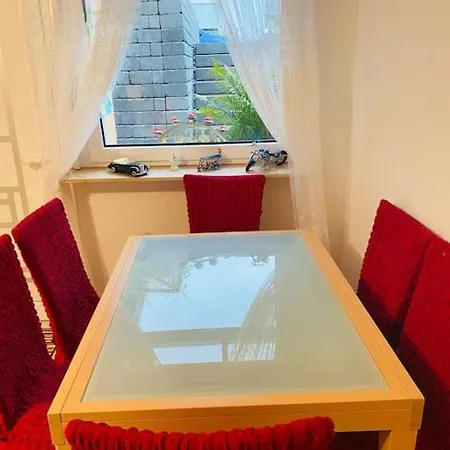 Apartmán Apt. Sims Bei Stuttgart Flughafen/metzingen 2-6 Person Steinenbronn
