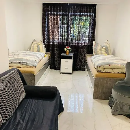 Apartmán Apt. Sims Bei Stuttgart Flughafen/metzingen 2-6 Person